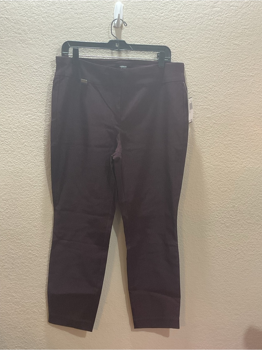 Premise Straight-Leg Pants in Deep Burgundy